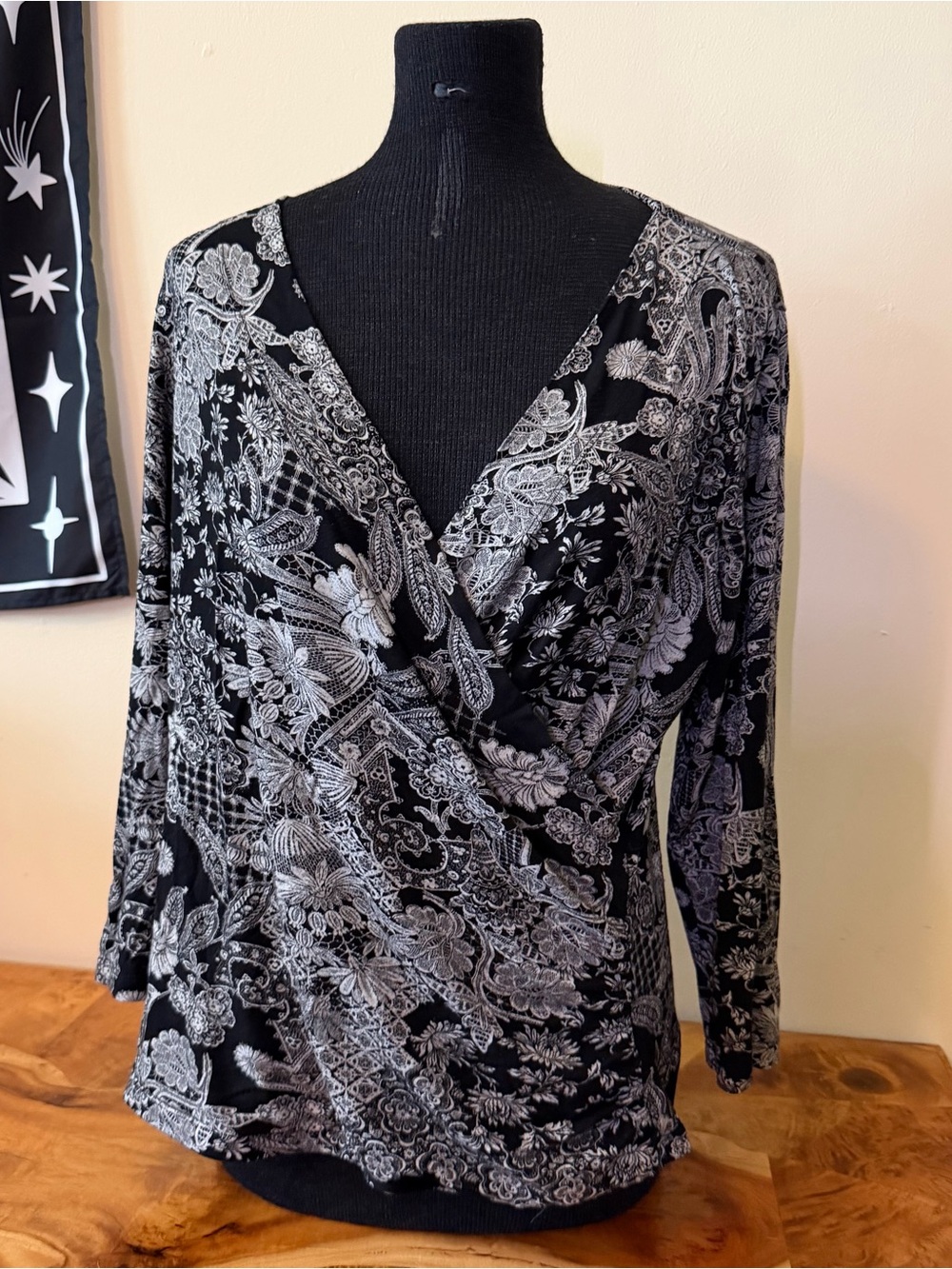 Harold’s XL Faux Wrap Top 3/4 Sleeve Paisley Corporate Goth Whimsigoth